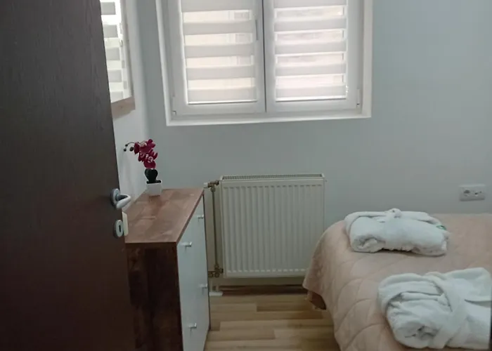 Apartman,, Nina ,,